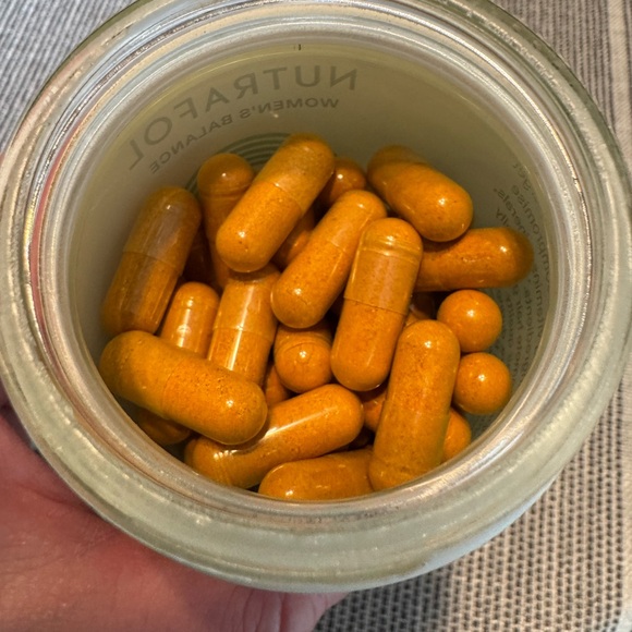 ALMOST FULL BOTTLE OF NUTRAFOL WOMENS. - Picture 4 of 4